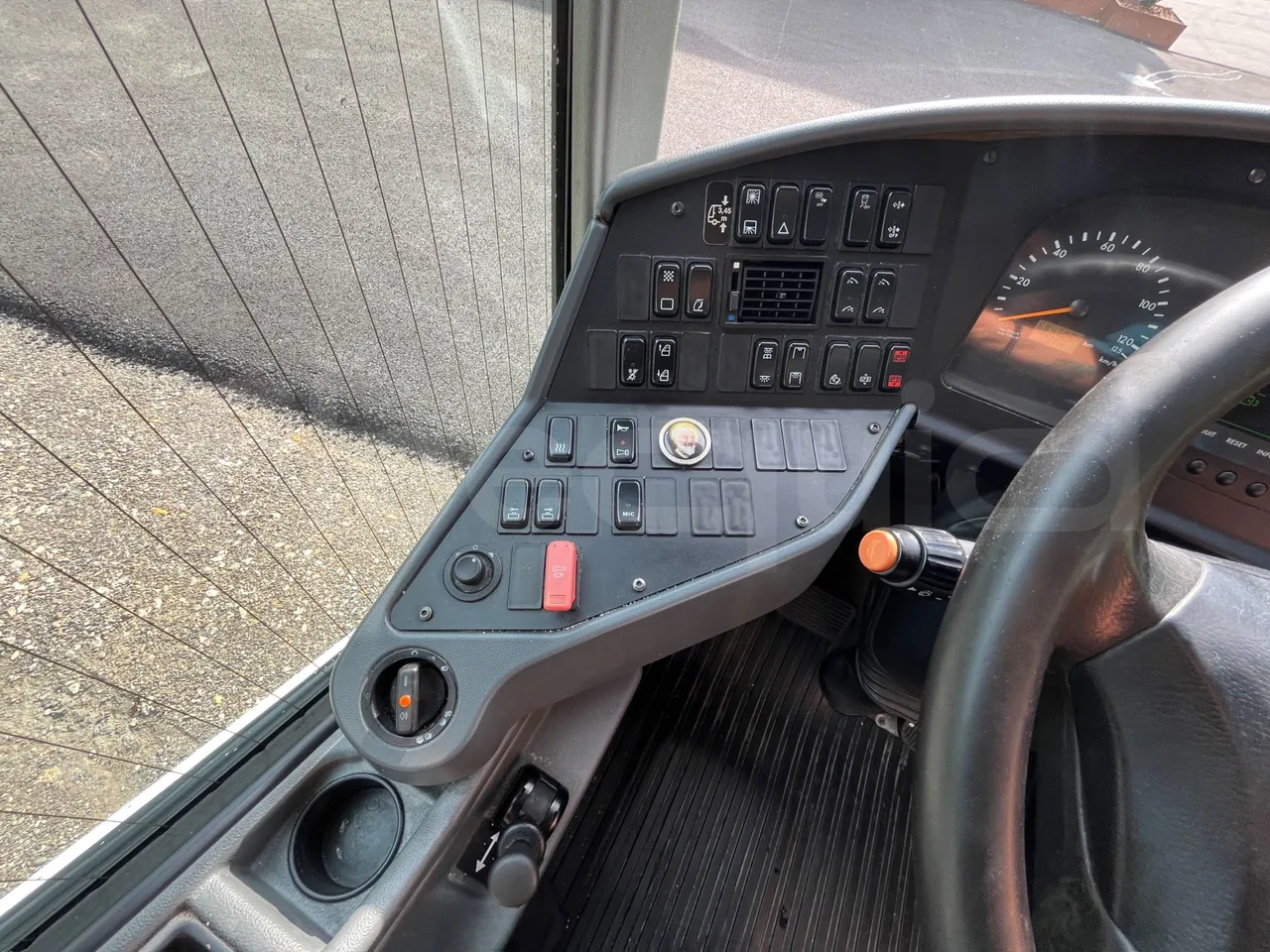 Setra S415 S415 H/ Euro 6 - 265 Kw - 12,260 Mt - onboard devices 2