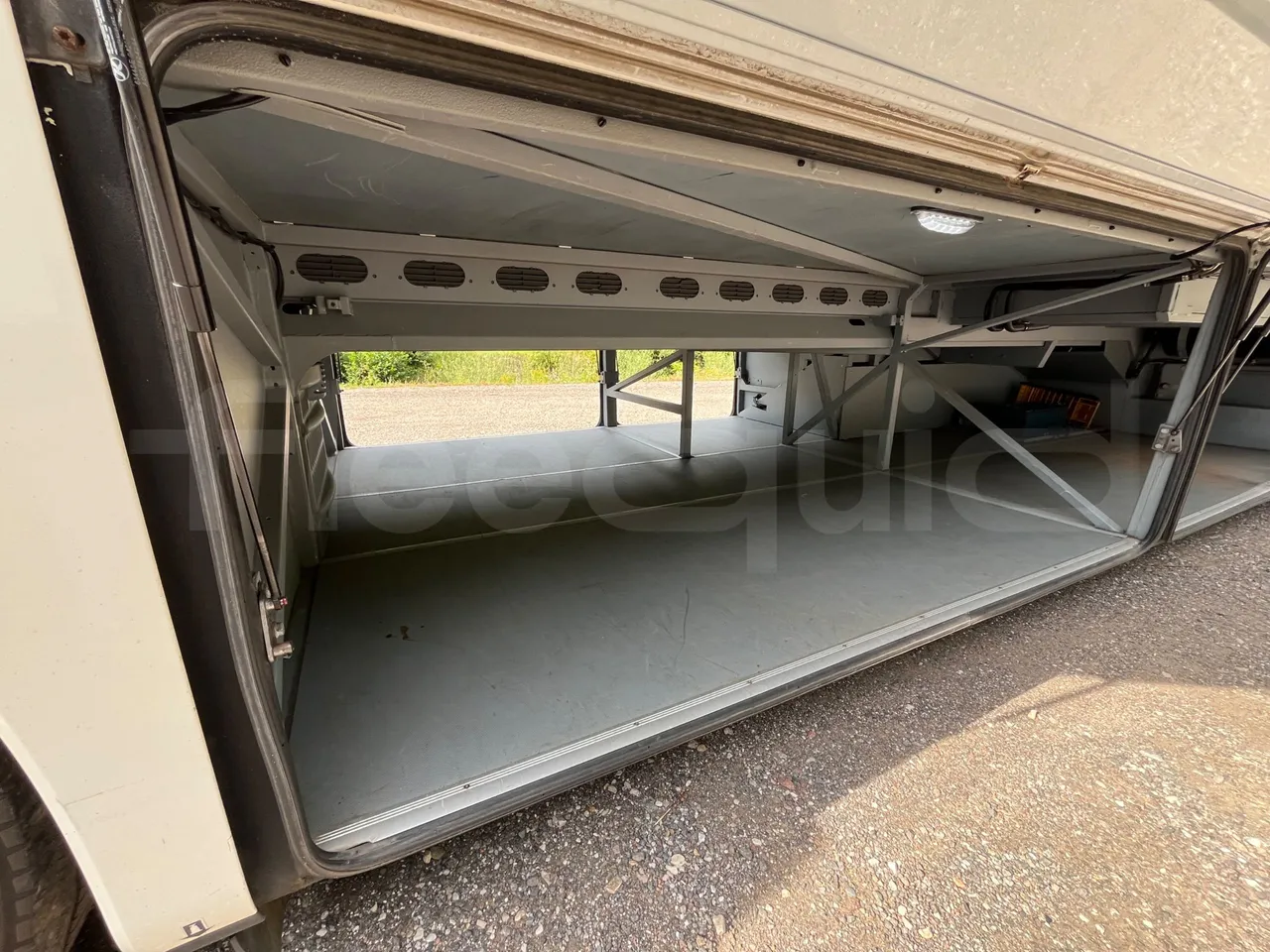Setra S415 S415 H/ Euro 6 - 265 Kw - 12,260 Mt - internal frame rust check