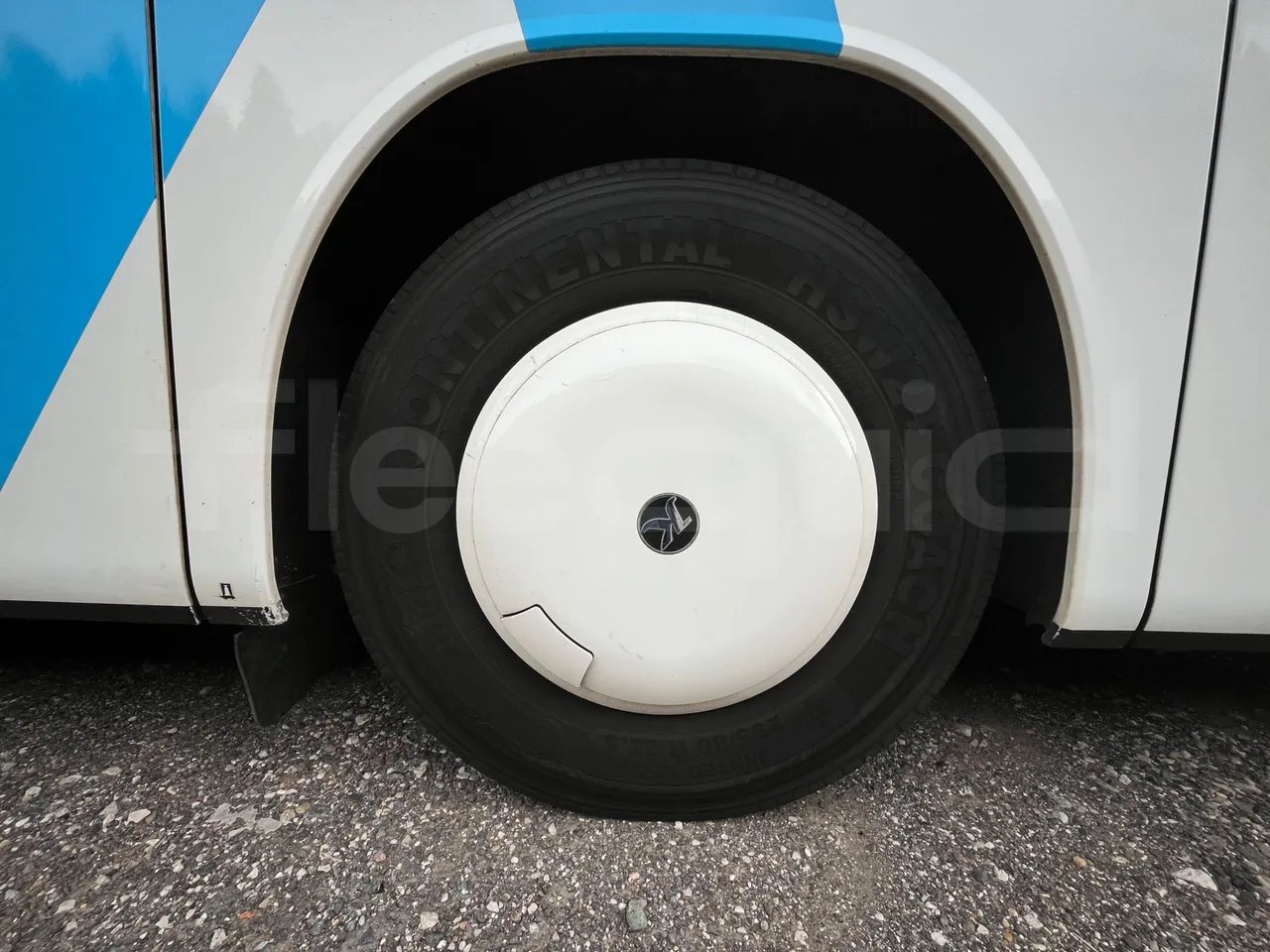 Setra S415 S415 H/ Euro 6 - 265 Kw - 12,260 Mt - tread condition third axle tires left