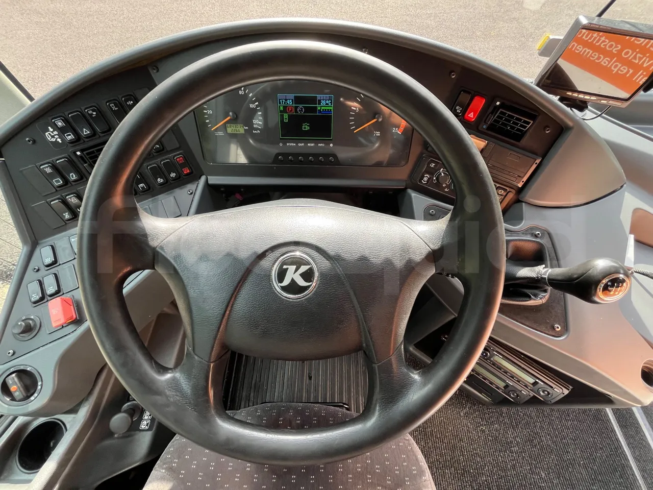 Setra S415 S415 H/ Euro 6 - 265 Kw - 12,260 Mt - steering wheel photo