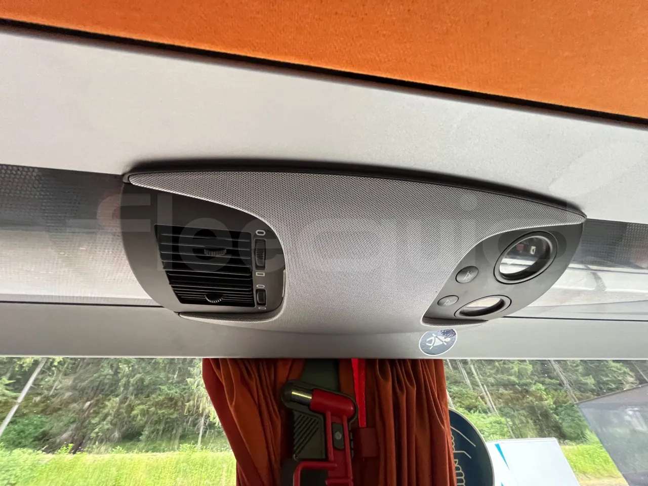Setra S415 S415 H/ Euro 6 - 265 Kw - 12,260 Mt - table detail photo