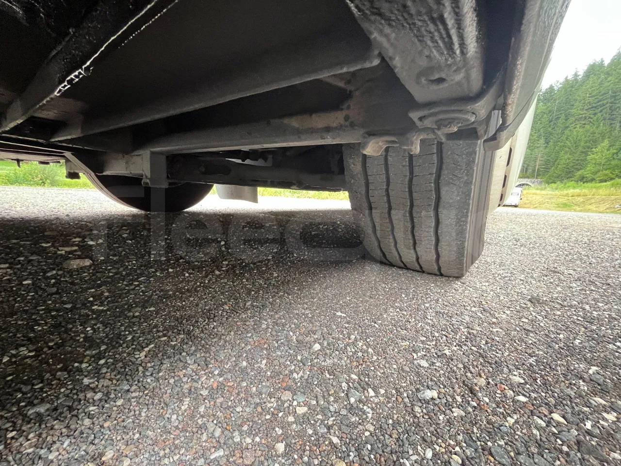 Setra S415 S415 H/ Euro 6 - 265 Kw - 12,260 Mt - rear left tire photo