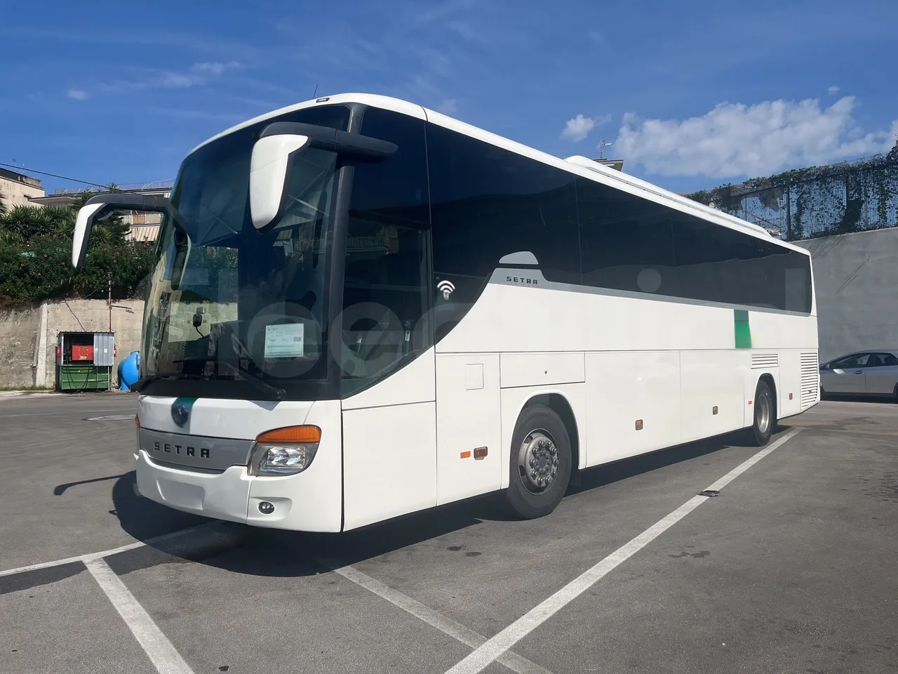Setra S415 - 3/4 Front Left Side