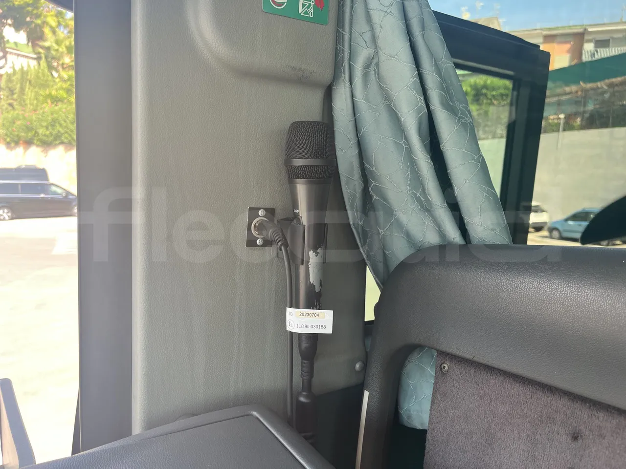 Setra S415 - Hostess Microphone