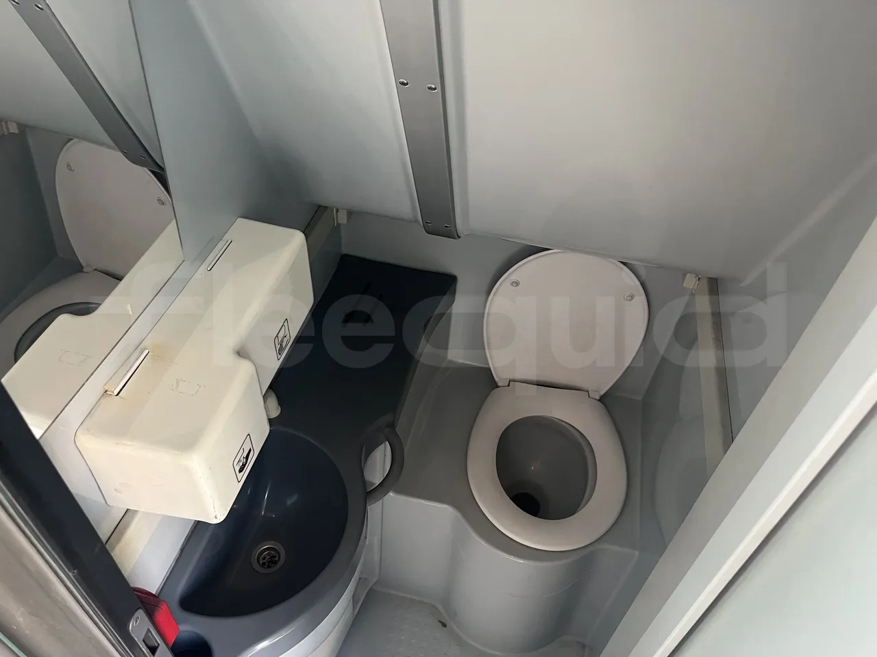 Setra S415 - Toilette