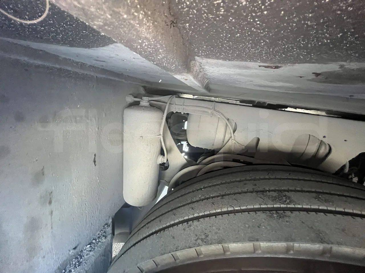 Setra S415 - Second Axle Caliper Brakes Left Side