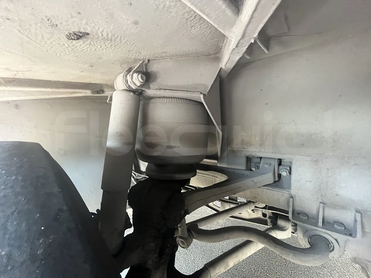 Setra S415 - First Axle Shock Absorbers Left Side