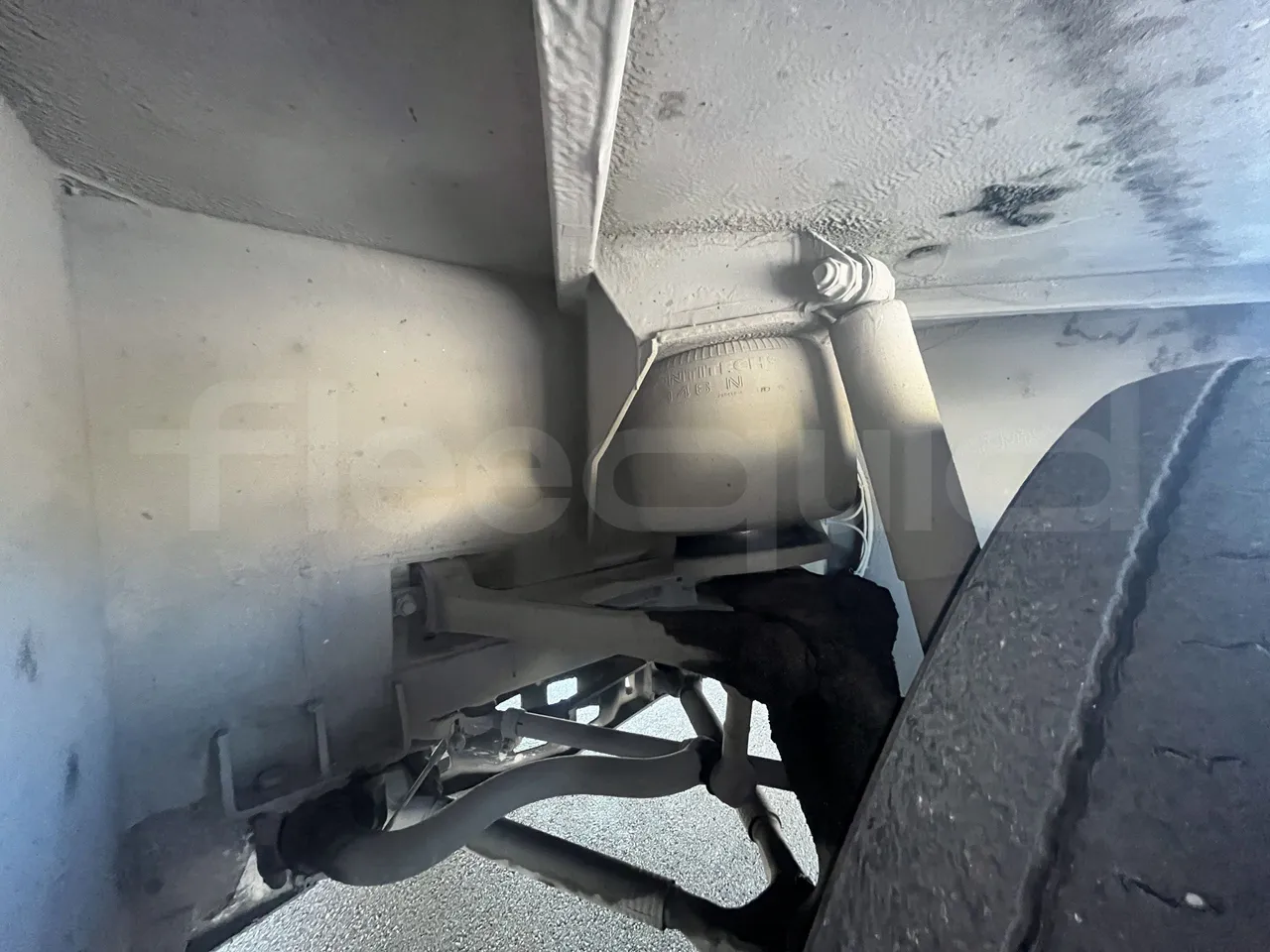 Setra S415 - First Axle Shock Absorbers Right Side