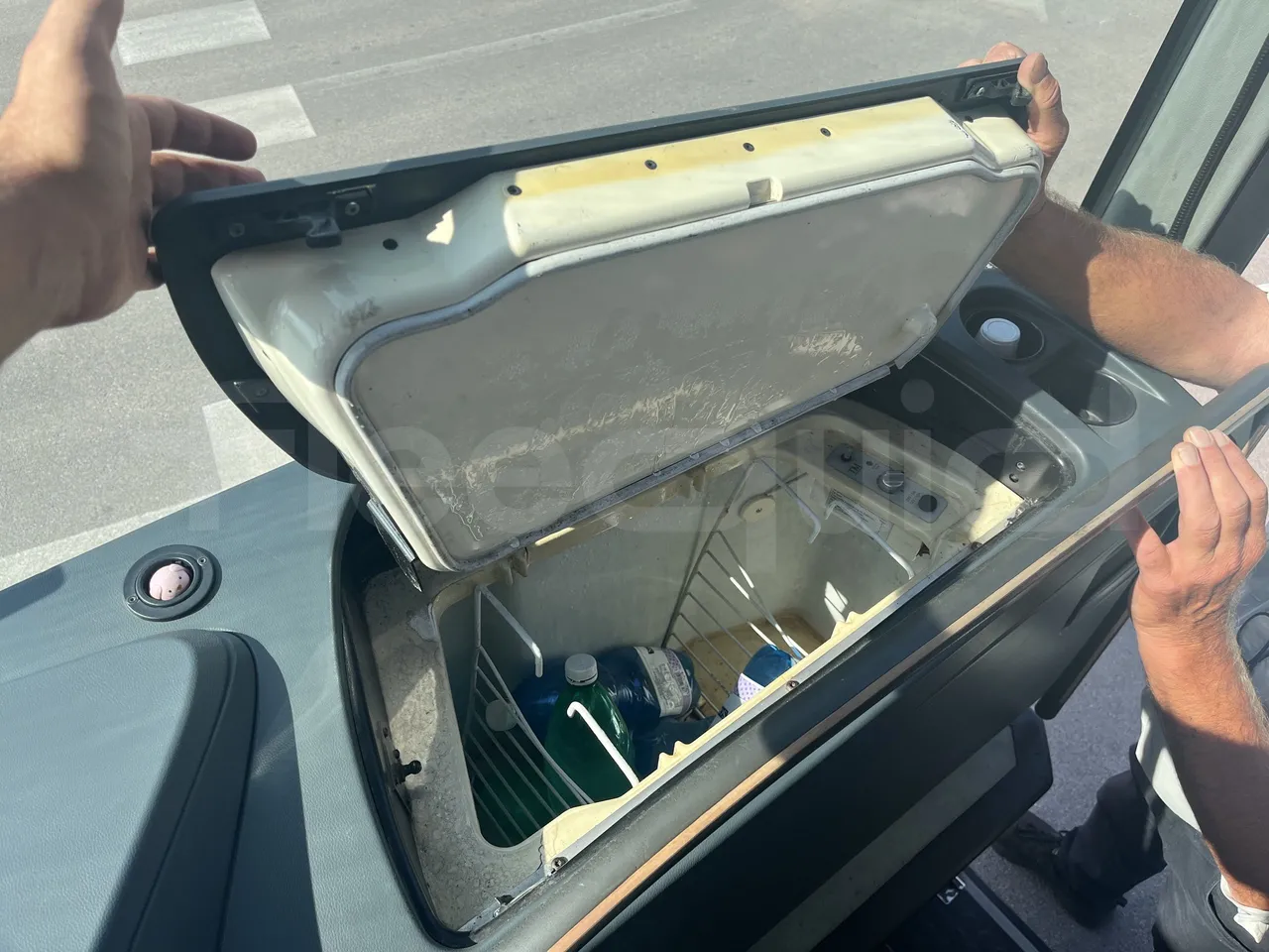 Setra S415 - Refrigerator
