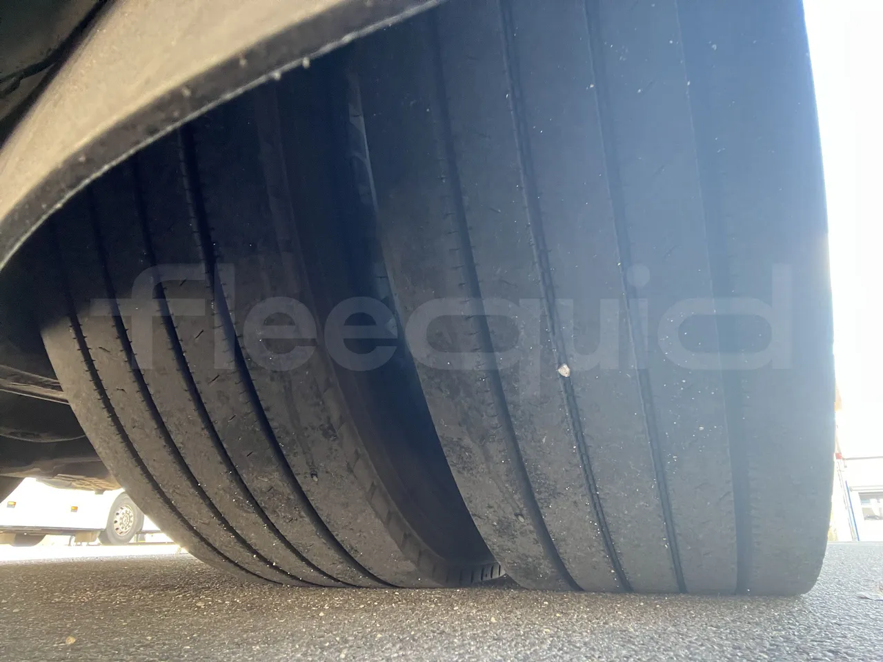 Setra S415 - Second Axle Right Side: Tyre Tread
