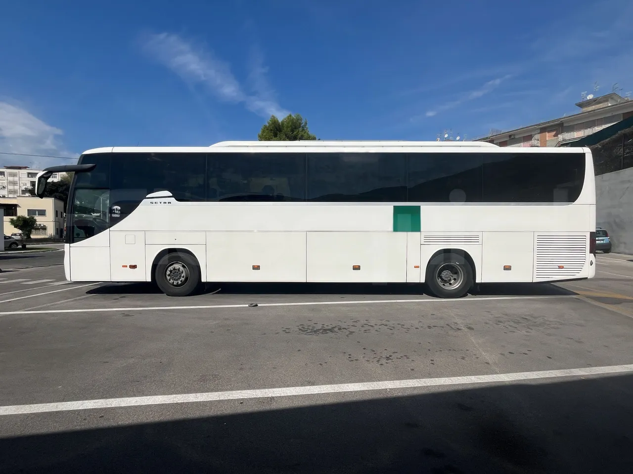 Setra S415 - Left Side
