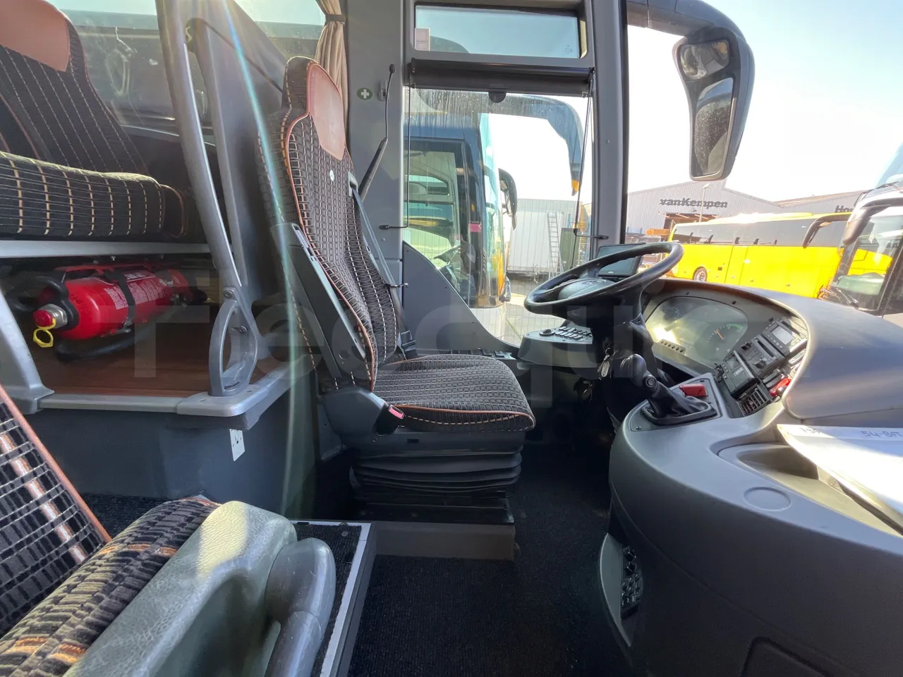 Mercedes-Benz Tourismo RHD L - Euro6 - 315kW - 13.990mt - command unit indicators