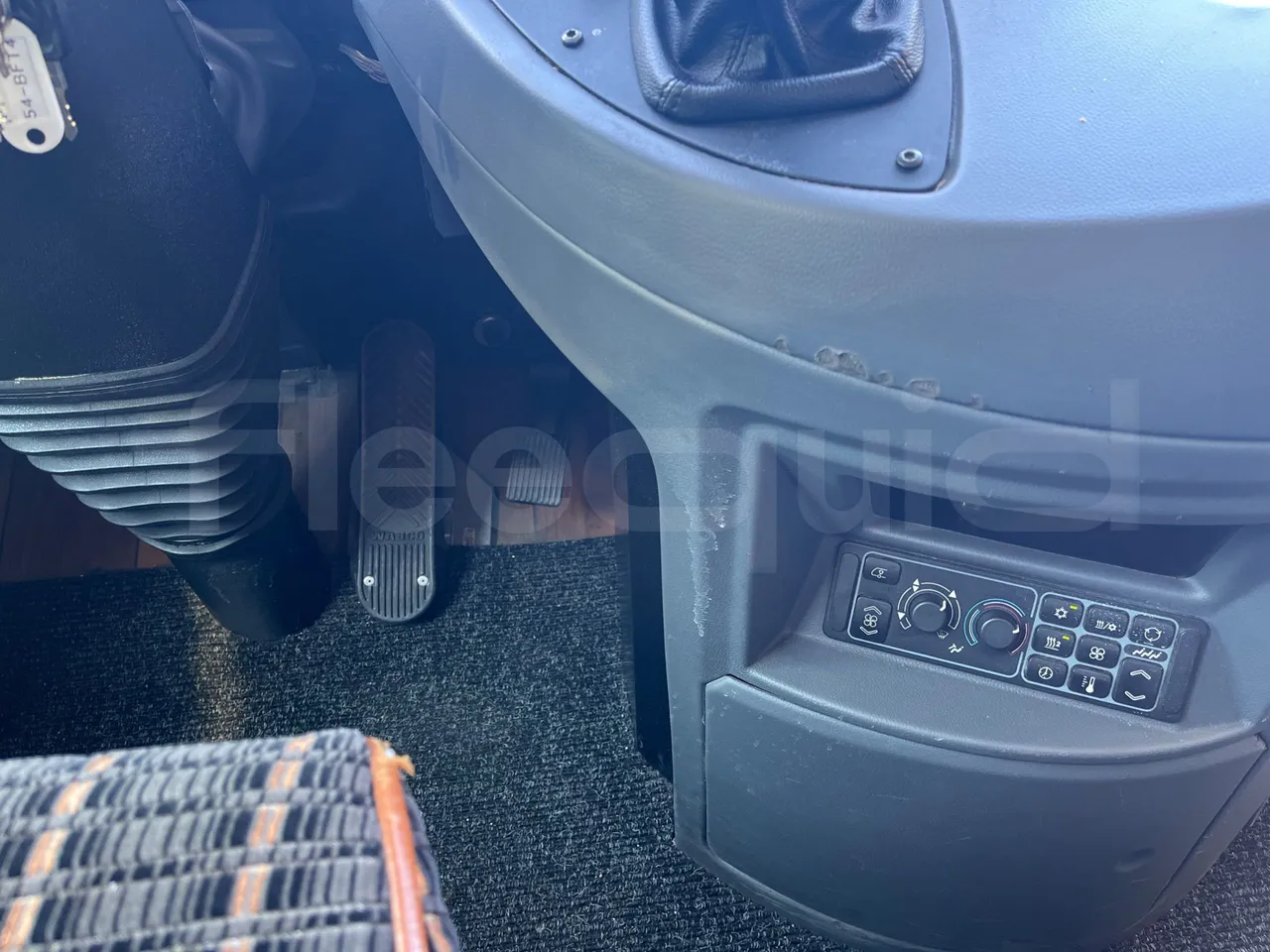 Mercedes-Benz Tourismo RHD L - Euro6 - 315kW - 13.990mt - onboard devices 2