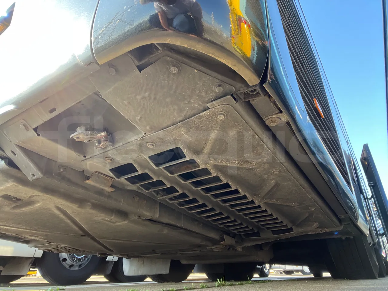 Mercedes-Benz Tourismo RHD L - Euro6 - 315kW - 13.990mt - axel 3 caliper brakes right