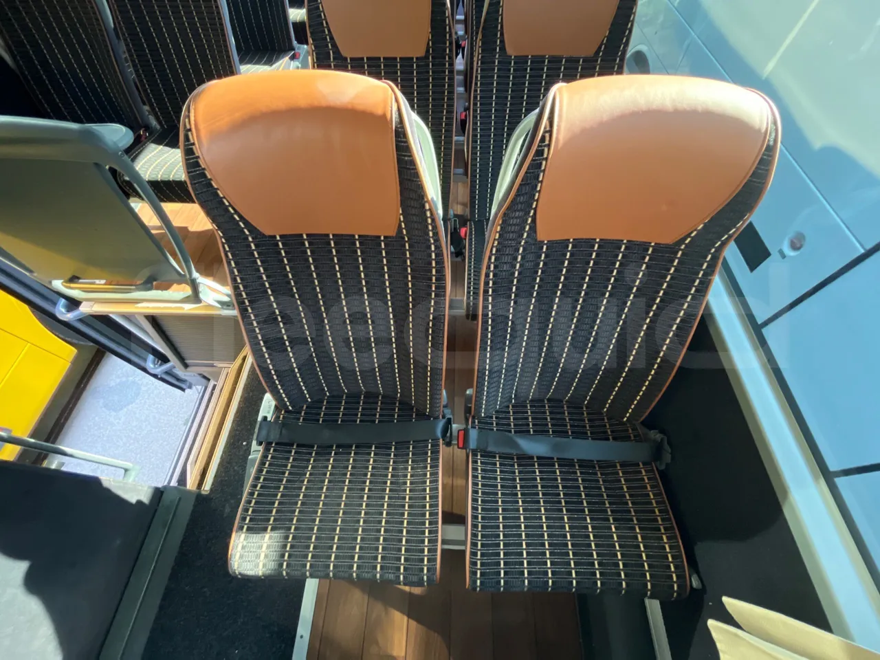 Mercedes-Benz Tourismo RHD L - Euro6 - 315kW - 13.990mt - central seat safety belt