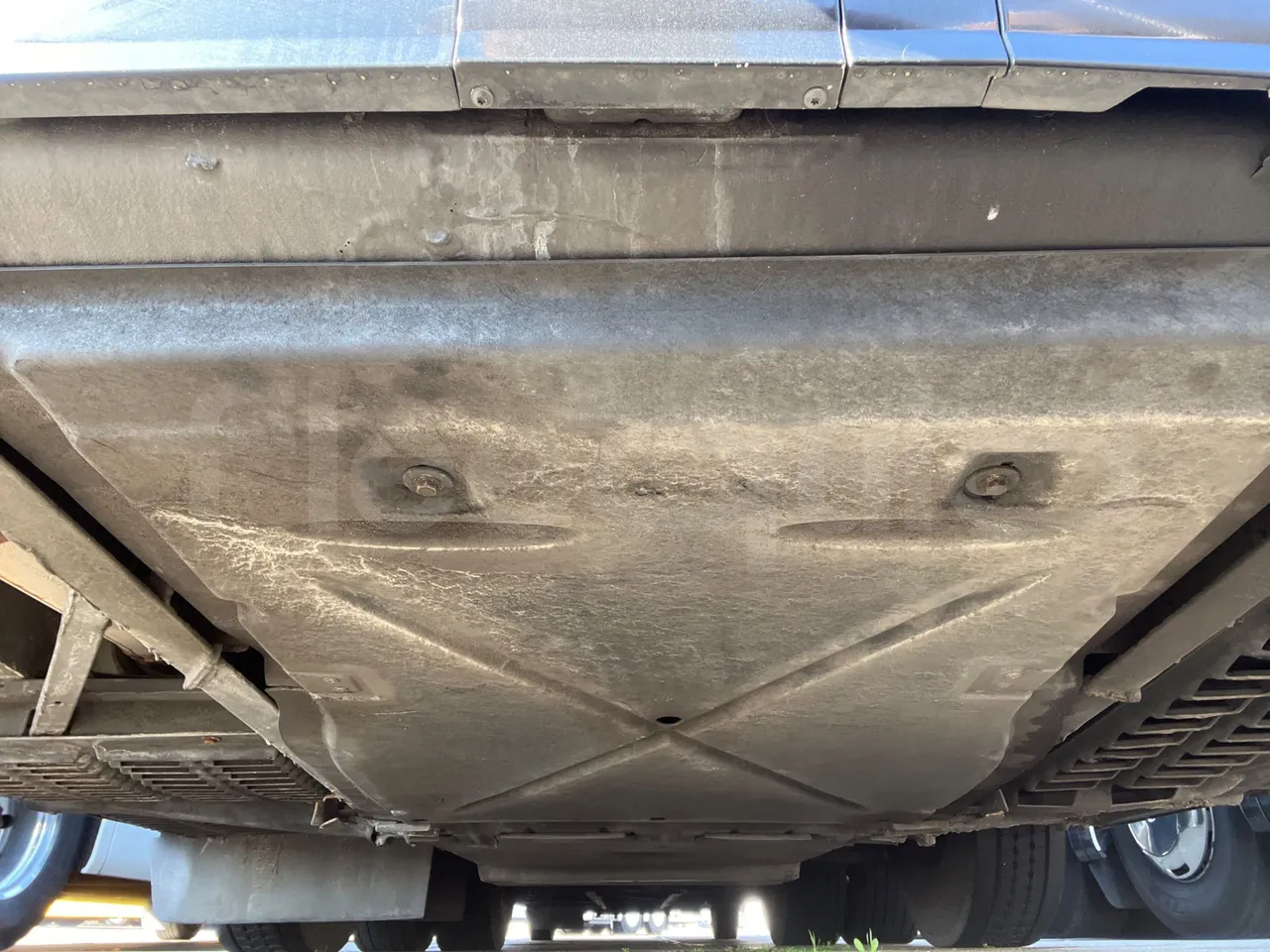 Mercedes-Benz Tourismo RHD L - Euro6 - 315kW - 13.990mt - axel 3  discs right