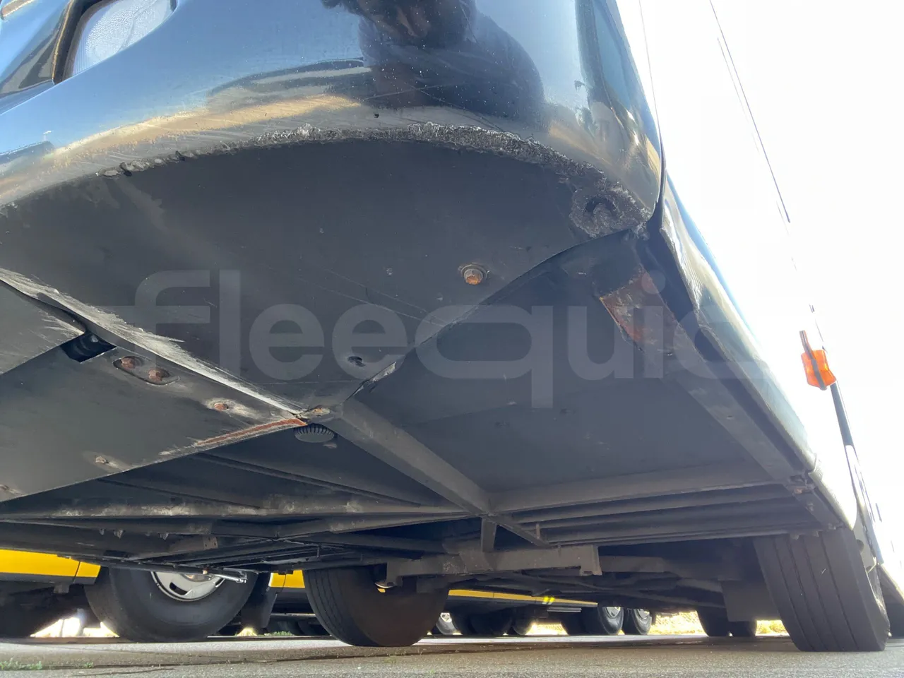 Mercedes-Benz Tourismo RHD L - Euro6 - 315kW - 13.990mt - front discs left