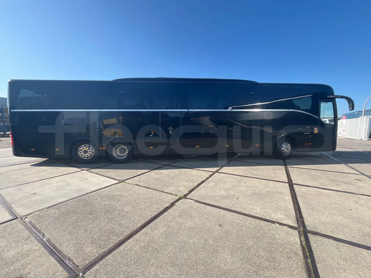 Mercedes-Benz Tourismo RHD L - Euro6 - 315kW - 13.990mt - platform code photo