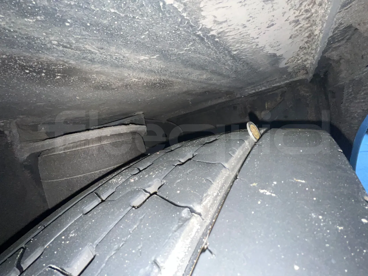 Mercedes-Benz Tourismo RHD L - Euro6 - 315kW - 13.990mt - rear left tire photo