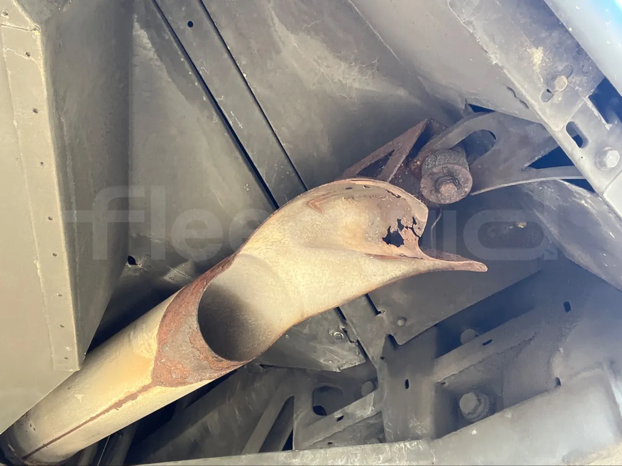 Mercedes-Benz Tourismo RHD L - Euro6 - 315kW - 13.990mt - axle 3 right side