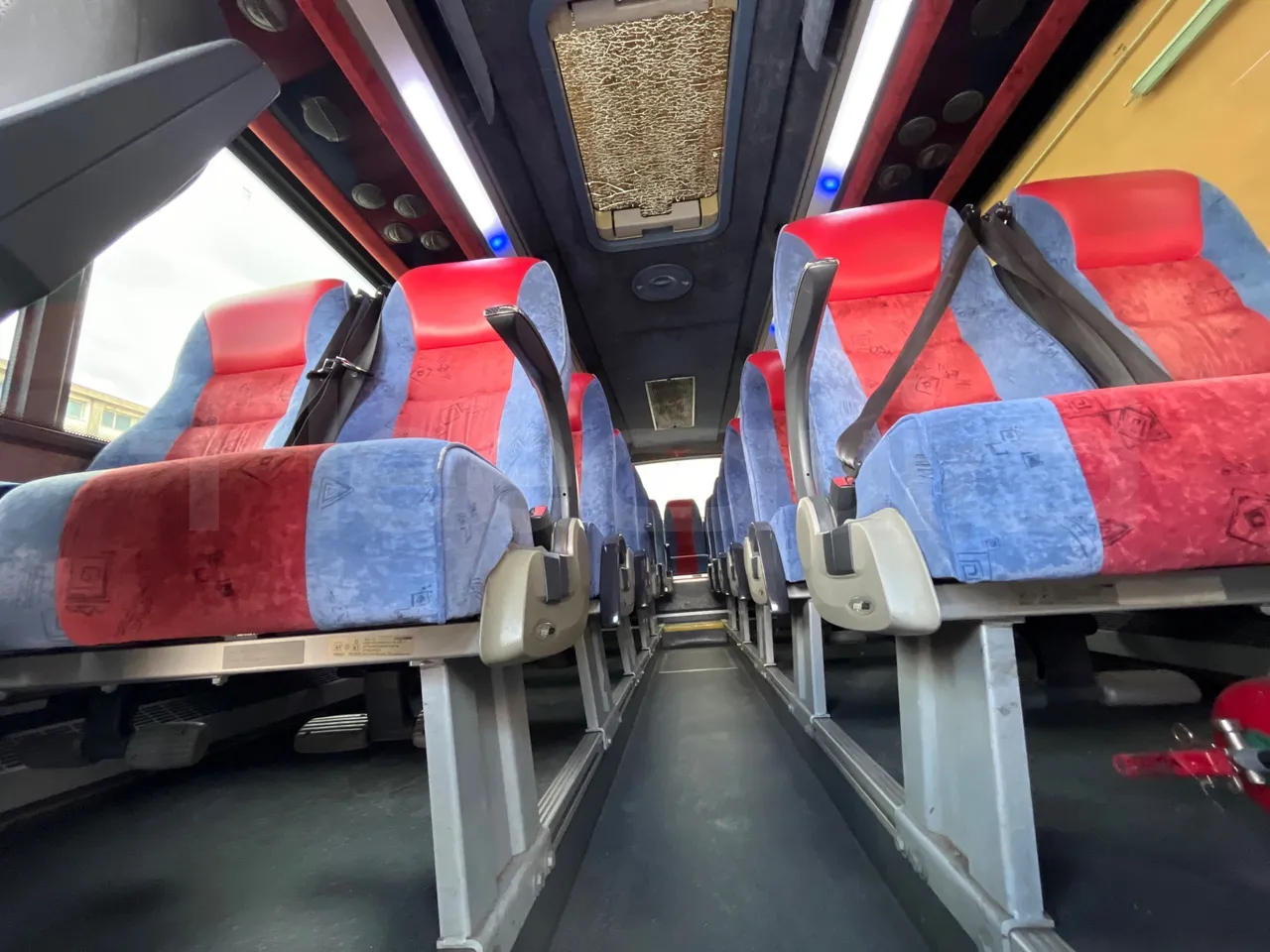 Mercedes-Benz 818 Sitcar - EUR5 - 130kW - 7.660m - seat brackets photo