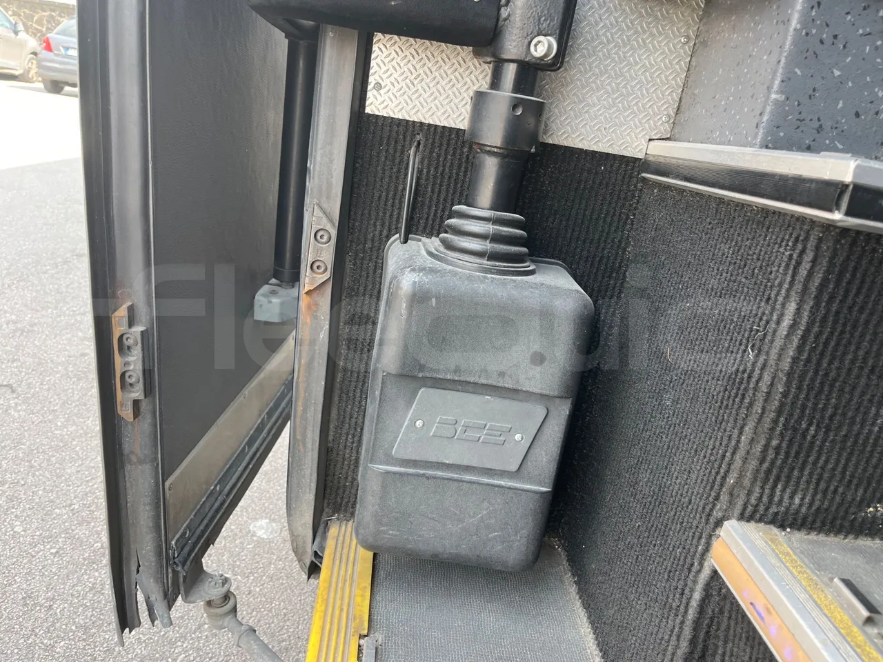 Mercedes-Benz 818 Sitcar - EUR5 - 130kW - 7.660m - door mechanism photo