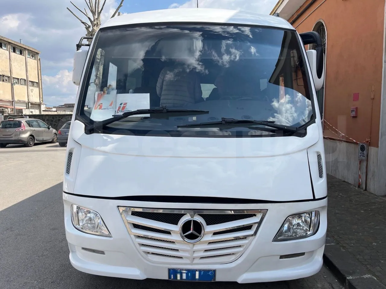 Mercedes-Benz 818 Sitcar - EUR5 - 130kW - 7.660m - front photo