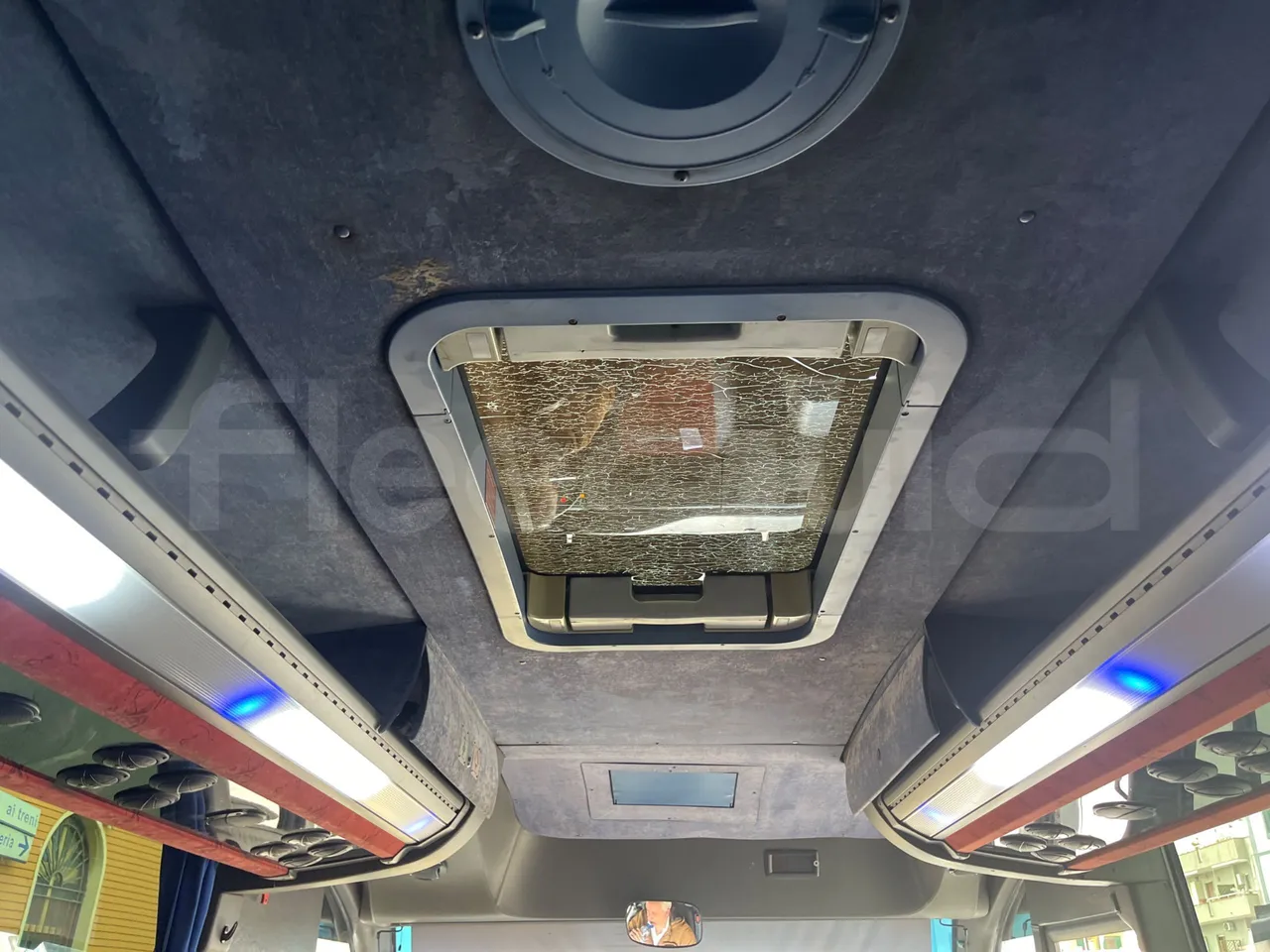 Mercedes-Benz 818 Sitcar - EUR5 - 130kW - 7.660m - roof hatch 2