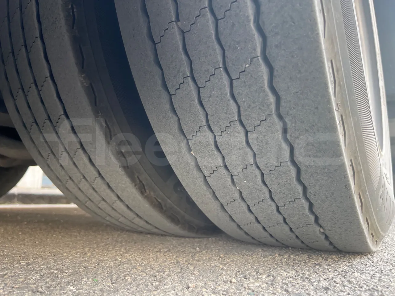 Mercedes-Benz 818 Sitcar - EUR5 - 130kW - 7.660m - tread condition second axle tires left