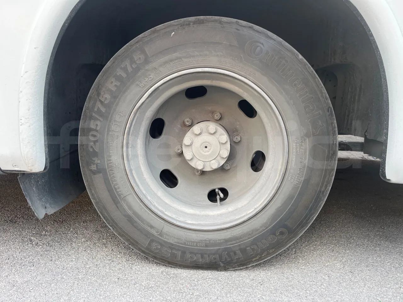Mercedes-Benz 818 Sitcar - EUR5 - 130kW - 7.660m - rear left tire photo