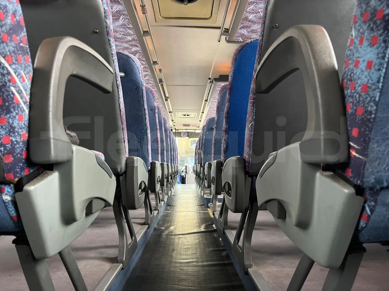 Setra S315 GT/ Euro 3 - 260 Kw - 12 Mt - seat brackets photo