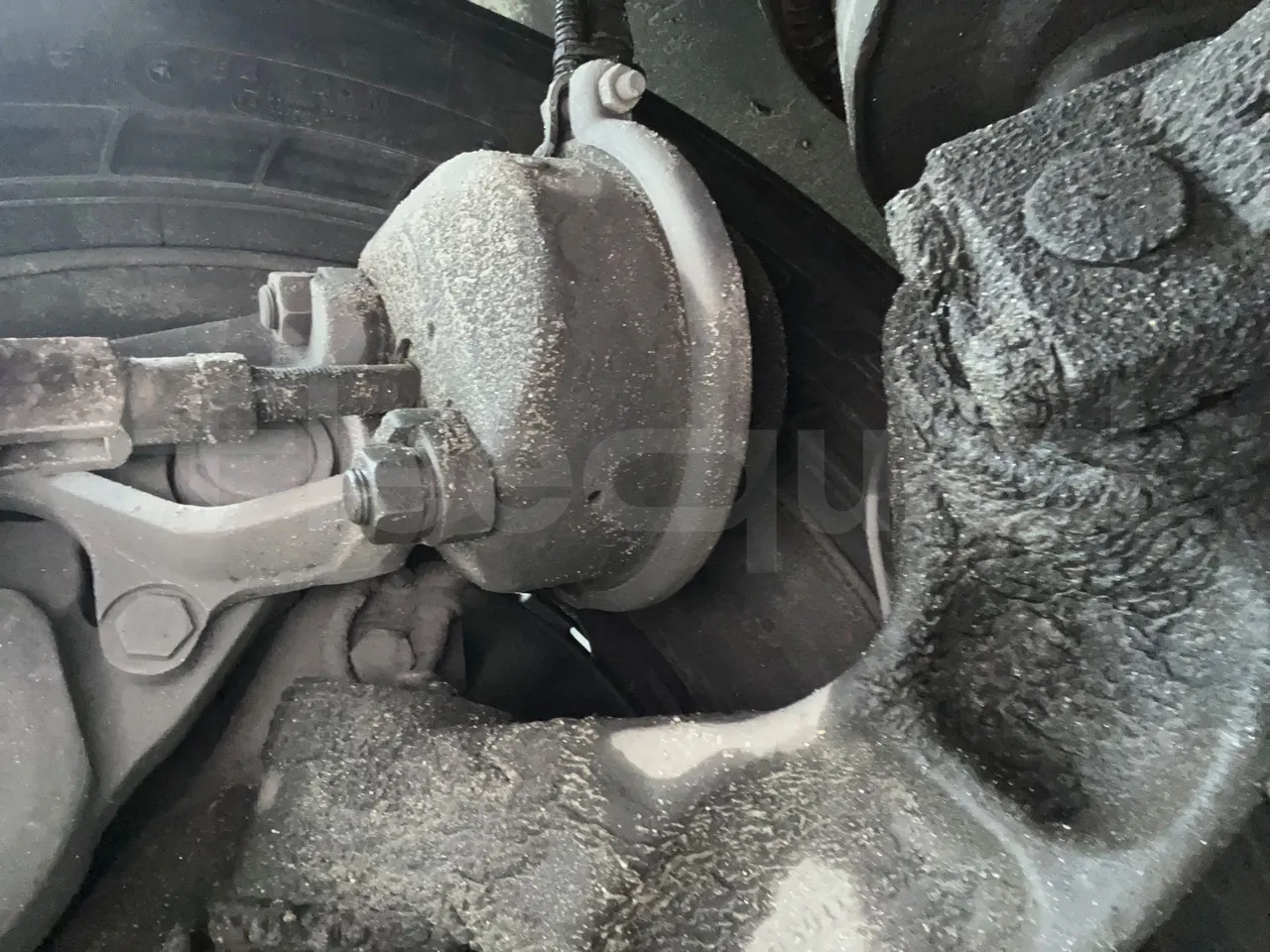 Setra S315 GT/ Euro 3 - 260 Kw - 12 Mt - front brake calipers left