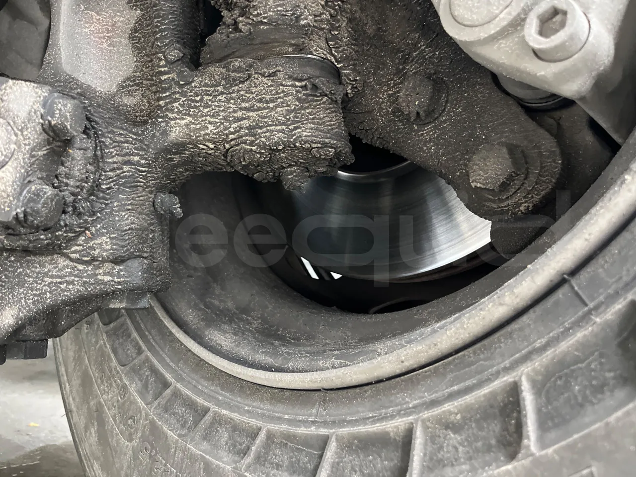 Setra S315 GT/ Euro 3 - 260 Kw - 12 Mt - front discs right