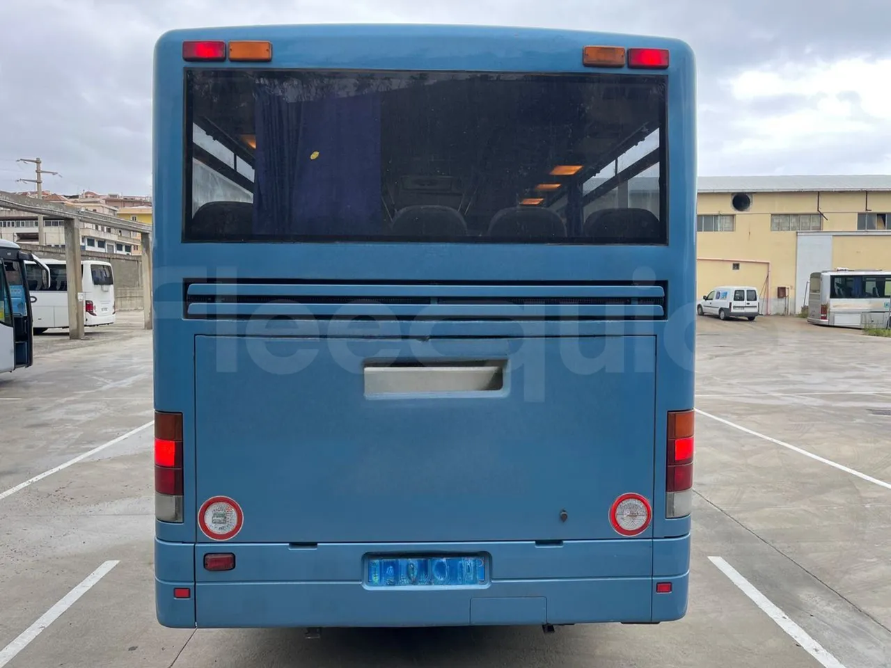Setra S315 GT/ Euro 3 - 260 Kw - 12 Mt - rear hatch closed