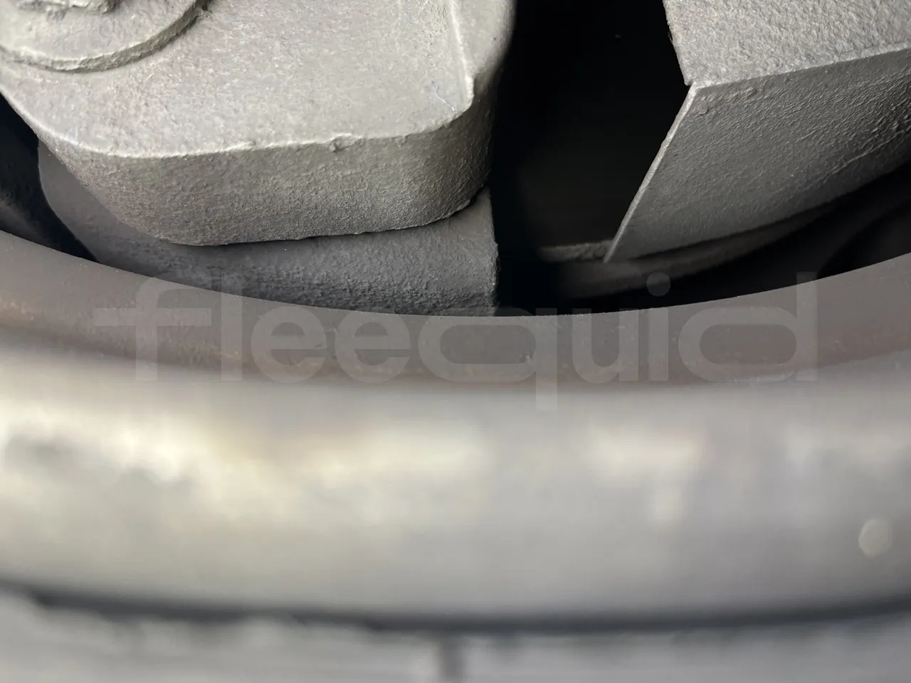 Iveco Crossway - Second Axle Discs Left Side