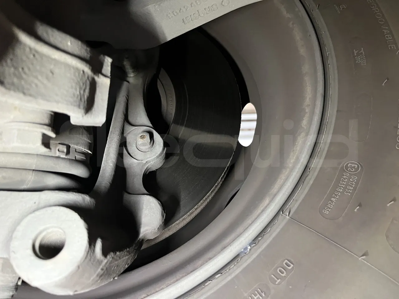 Iveco Crossway - First Axle Discs Right Side