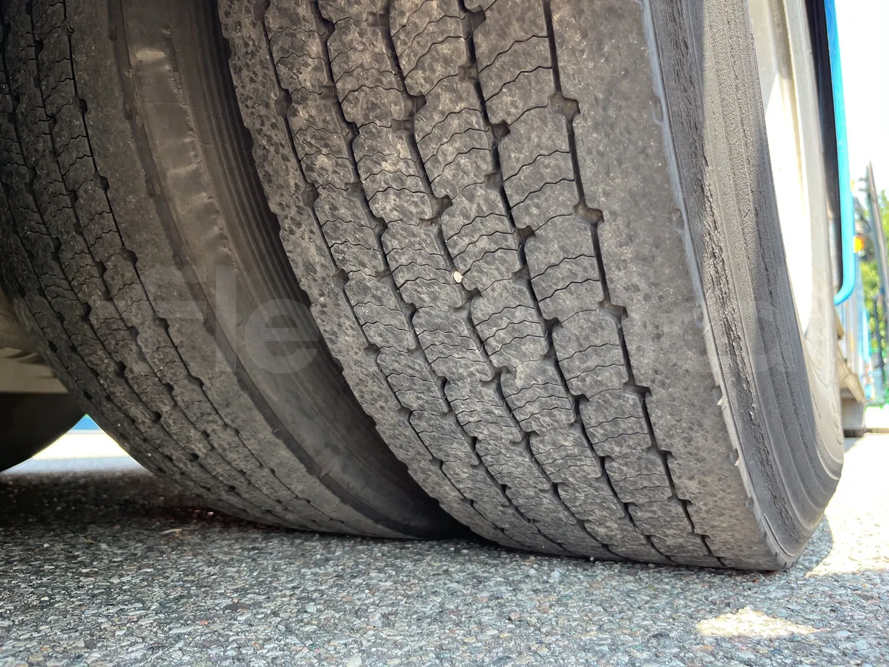 Iveco Crossway - Second Axle Right Side: Tyre Tread