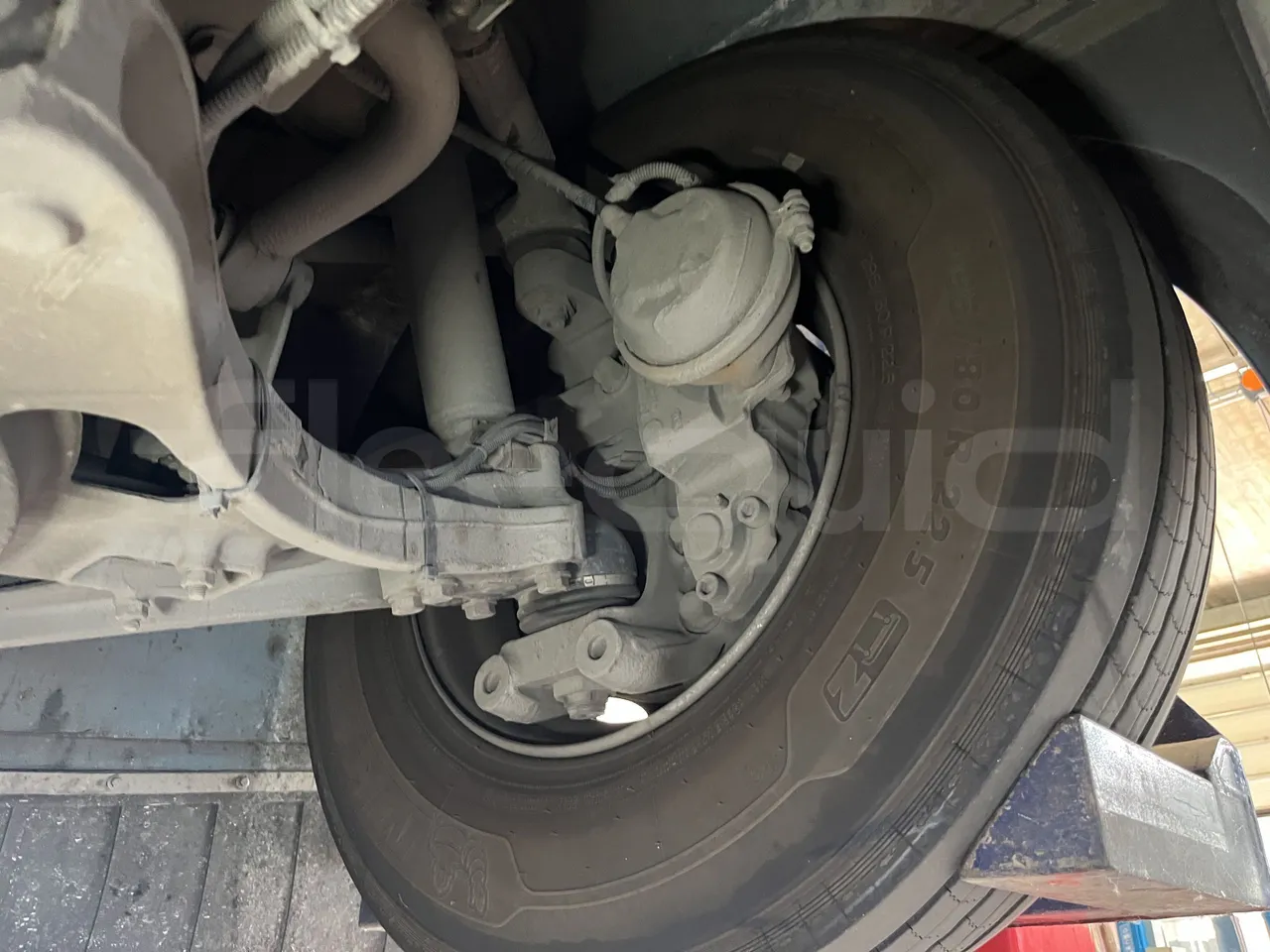 Iveco Crossway - First Axle Left Side