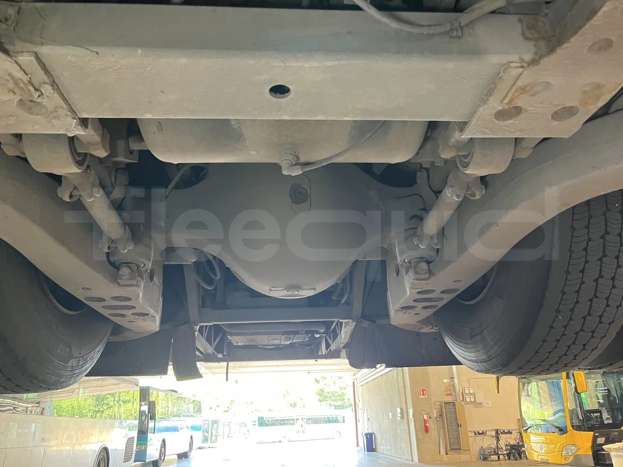 Iveco Crossway - Second Axle Central