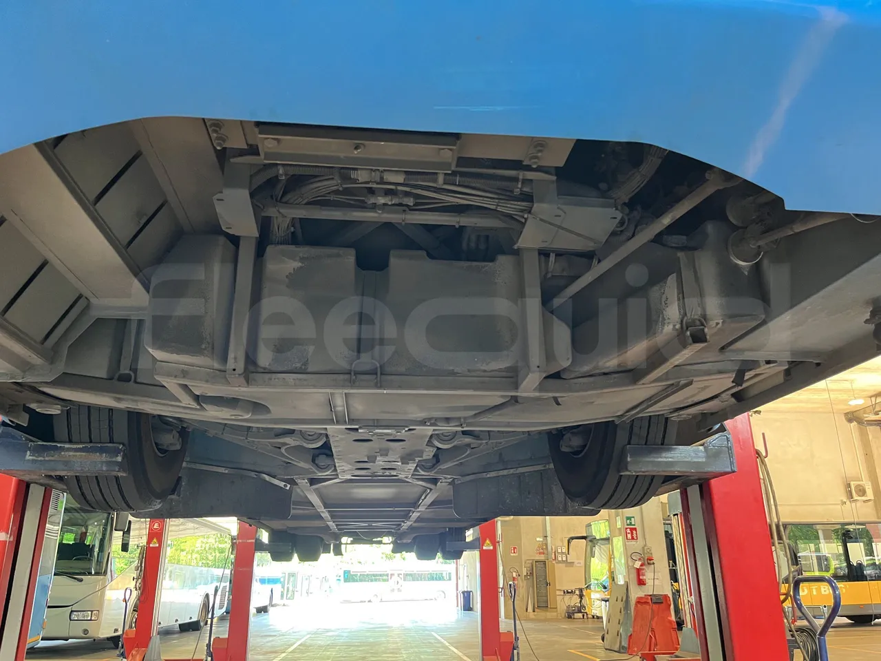 Iveco Crossway - Front Undercarriage