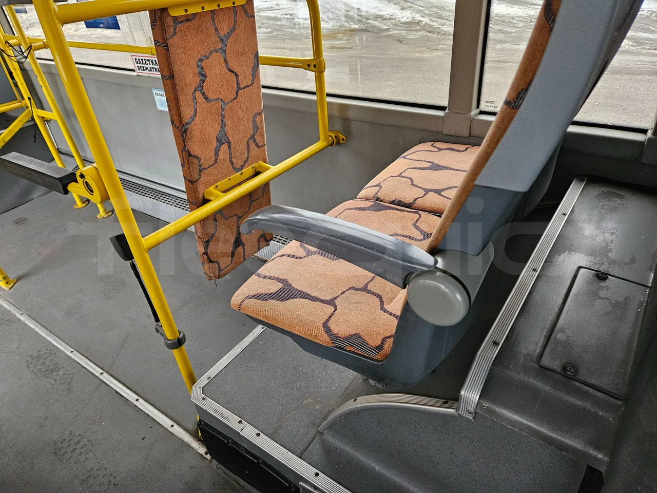 MAZ 206 206 - Euro 5 - 130 kW - 8.65 mt - armrest detail photo