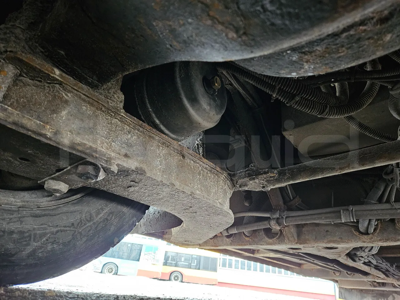 MAZ 206 206 - Euro 5 - 130 kW - 8.65 mt - axle 2 caliper brakes left