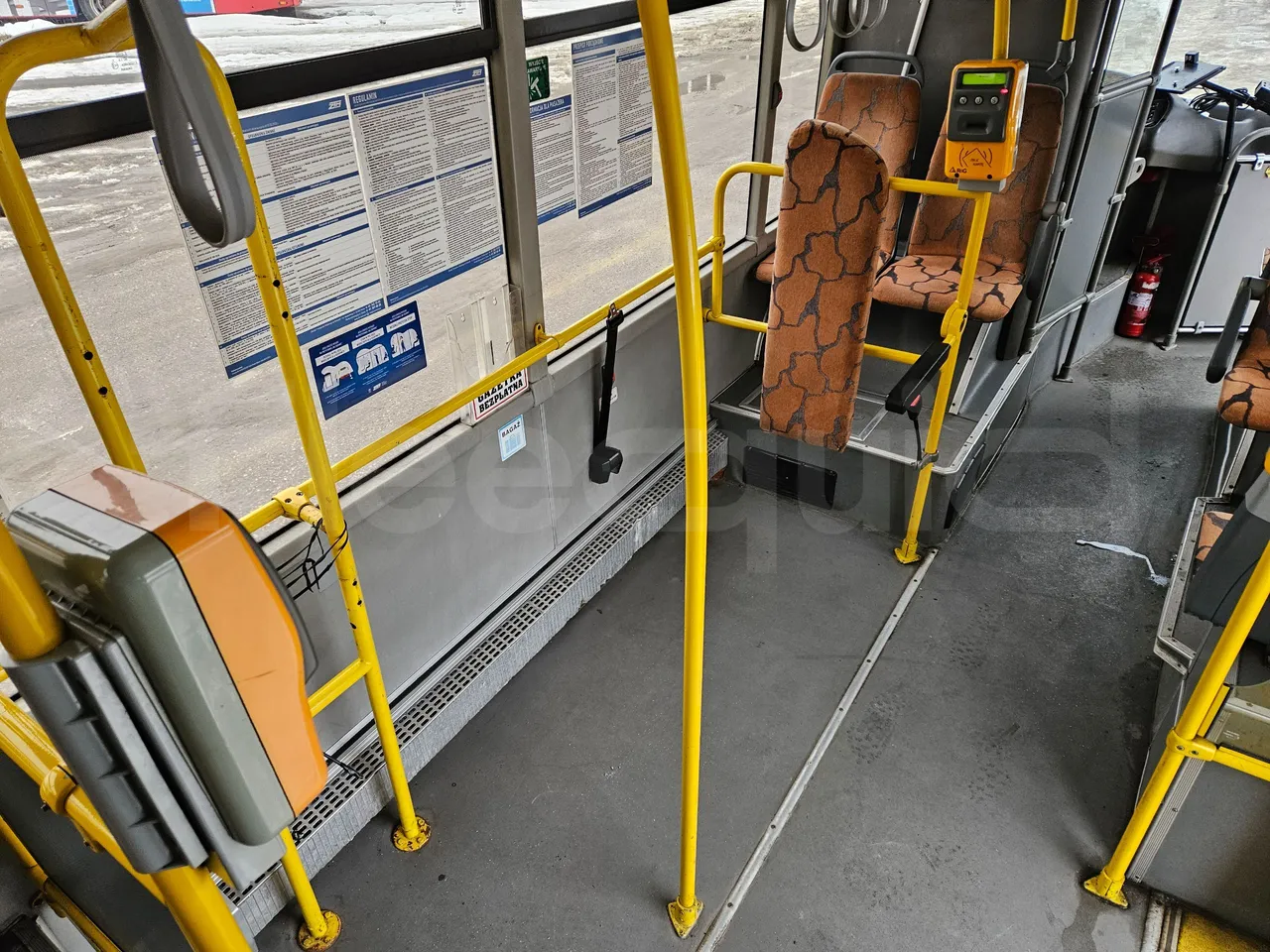 MAZ 206 206 - Euro 5 - 130 kW - 8.65 mt - disabled area photo