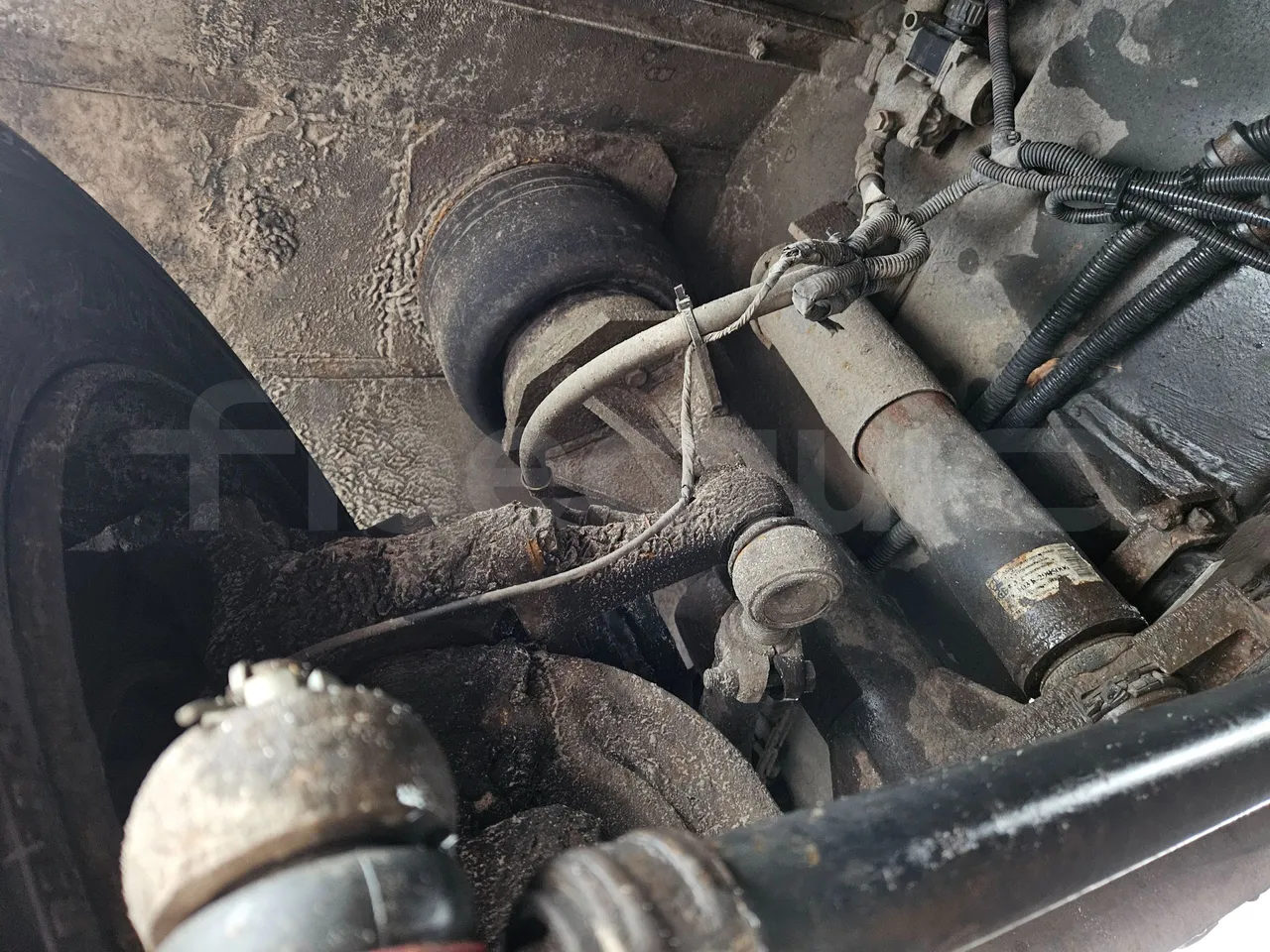 MAZ 206 206 - Euro 5 - 130 kW - 8.65 mt - front shock absorbers left