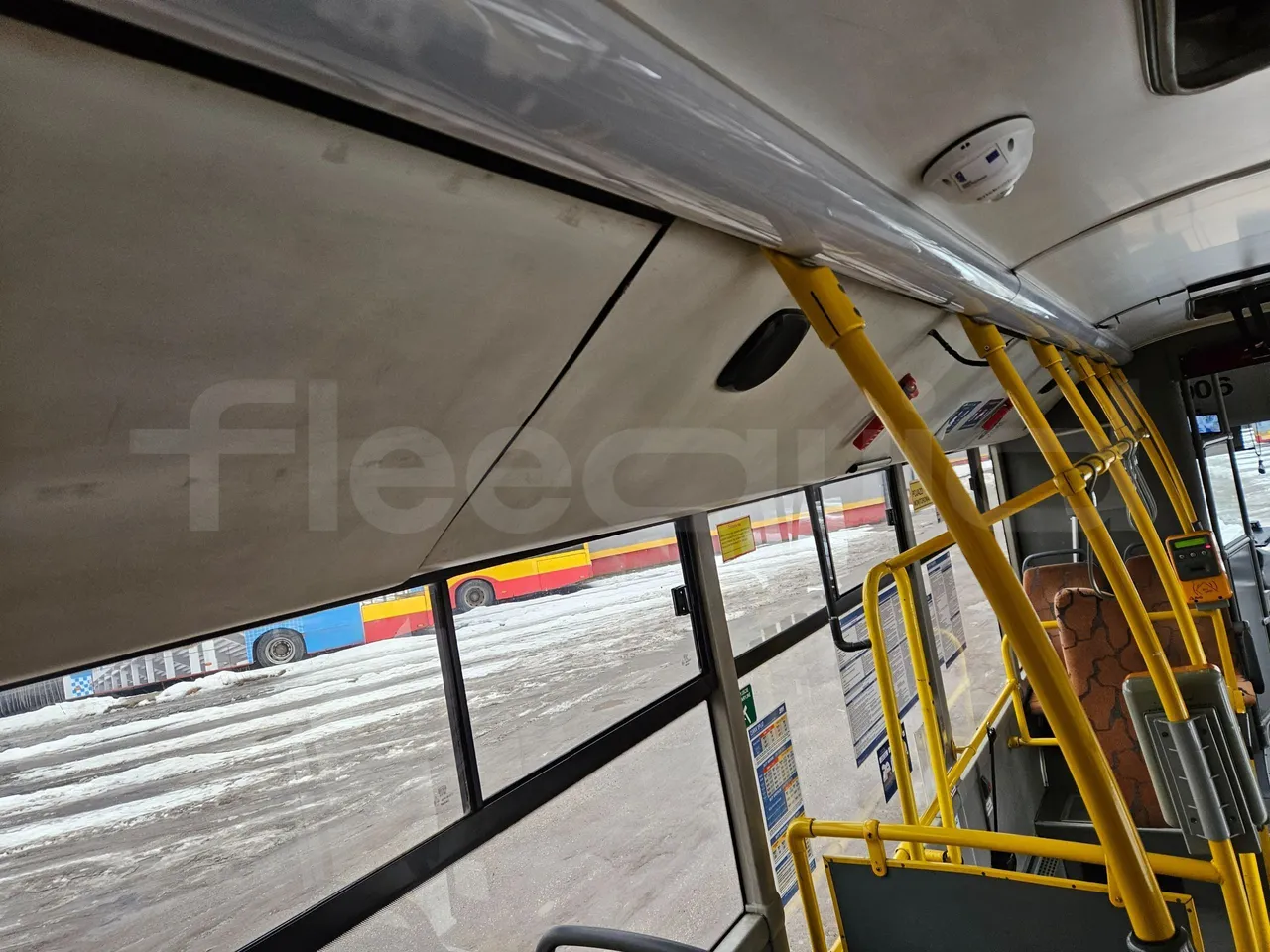 MAZ 206 206 - Euro 5 - 130 kW - 8.65 mt - overhead compartments photo