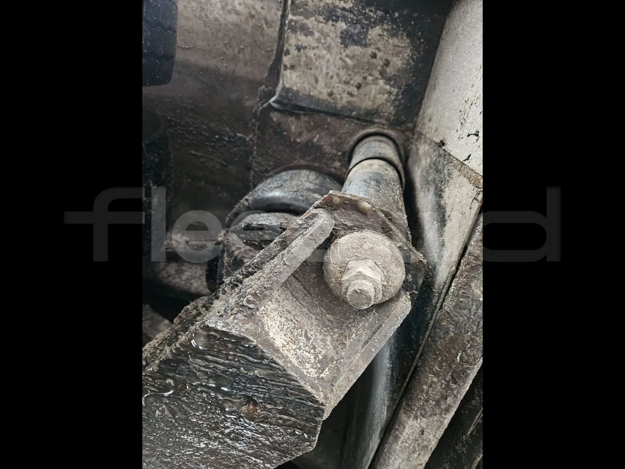 MAZ 206 206 - Euro 5 - 130 kW - 8.65 mt - axle 2 shock absorbers 2 left