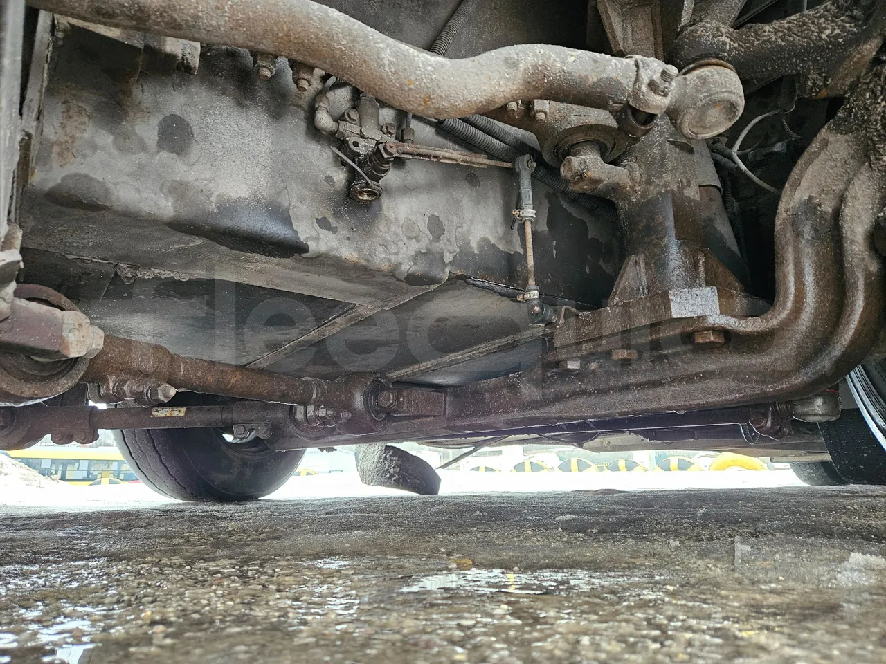 MAZ 206 206 - Euro 5 - 130 kW - 8.65 mt - front axle left side