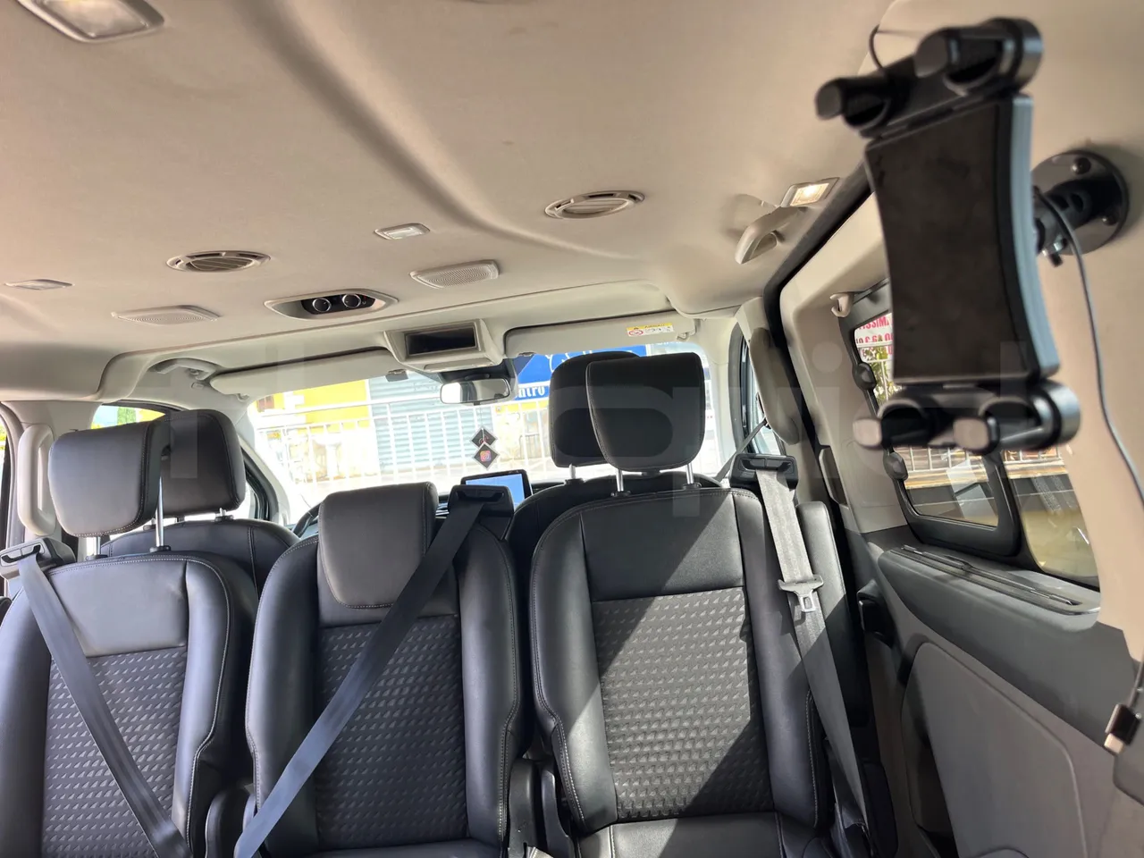 Ford Tourneo Custom BLFA1DBX -EUR6 -125kW -4.972m - roof hatch 1