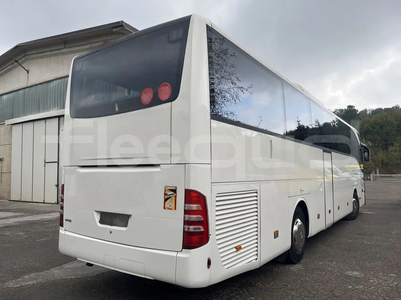 Mercedes-Benz Tourismo 632 01 - EUR5 - 300kW - 12.140m - 3/4 right rear doors closed