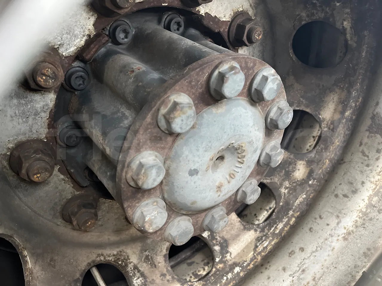 Mercedes-Benz Tourismo 632 01 - EUR5 - 300kW - 12.140m - axle 2 discs left